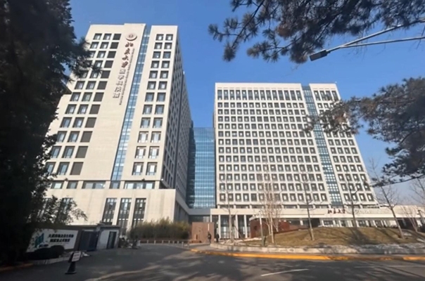 北京大學(xué)醫(yī)學(xué)部再樹标杆